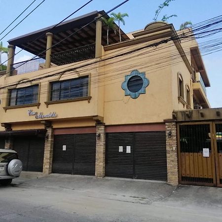 Reddoorz At Casa Marabella Villamonte Bacolod City Buitenkant foto