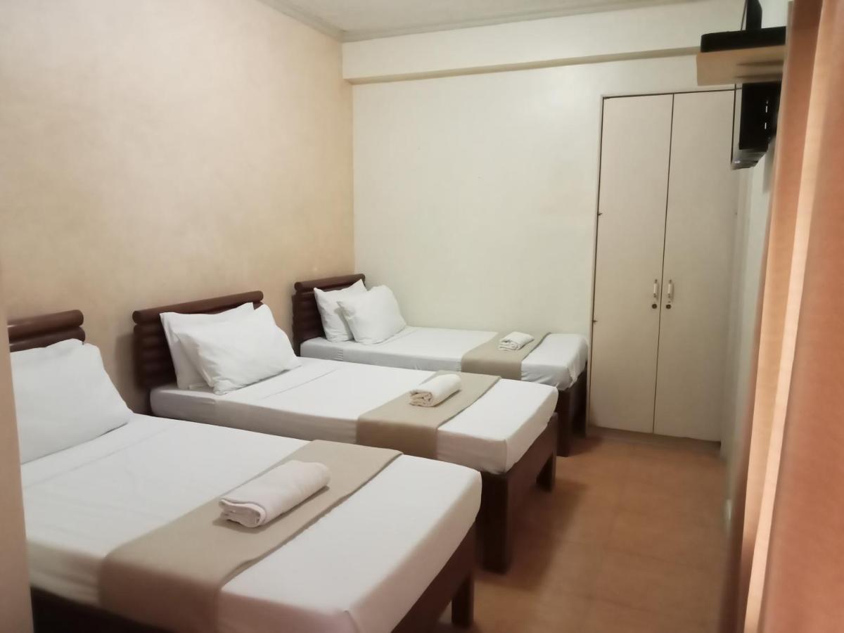 Reddoorz At Casa Marabella Villamonte Bacolod City Buitenkant foto