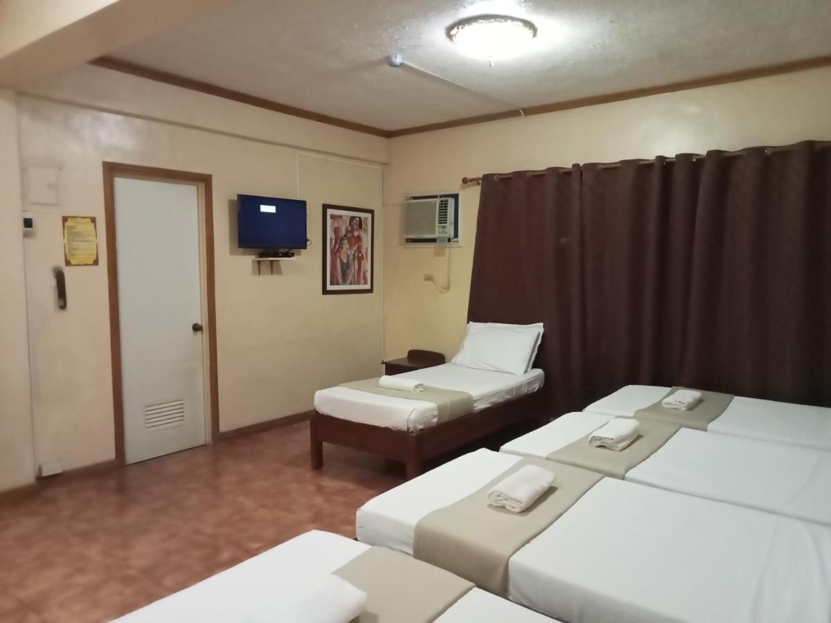 Reddoorz At Casa Marabella Villamonte Bacolod City Buitenkant foto